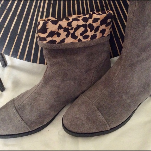 NWOT Grey Suede Booties - Picture 3 of 6